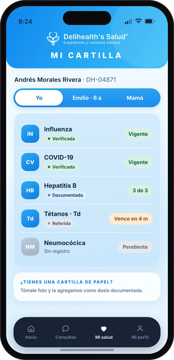 Pantalla «Mi cartilla» con las vacunas del colaborador y de su familia: verificadas, documentadas, por vencer o pendientes.